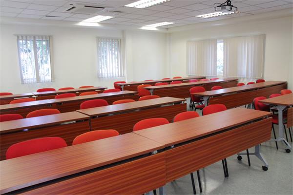 新加坡博伟国际教育学院的教学模式多样化